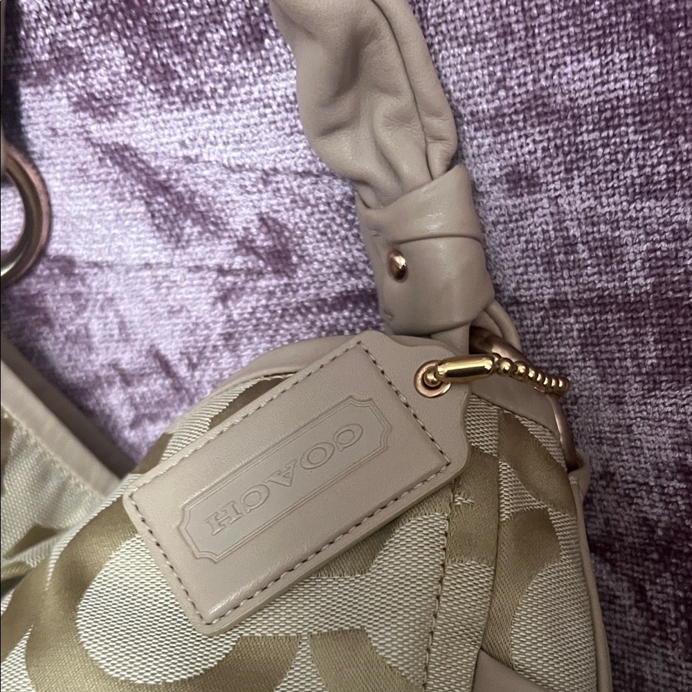 Coach Cream Signature Canvas Shoulder Bag with Leather Trim - Picture 3 of 8